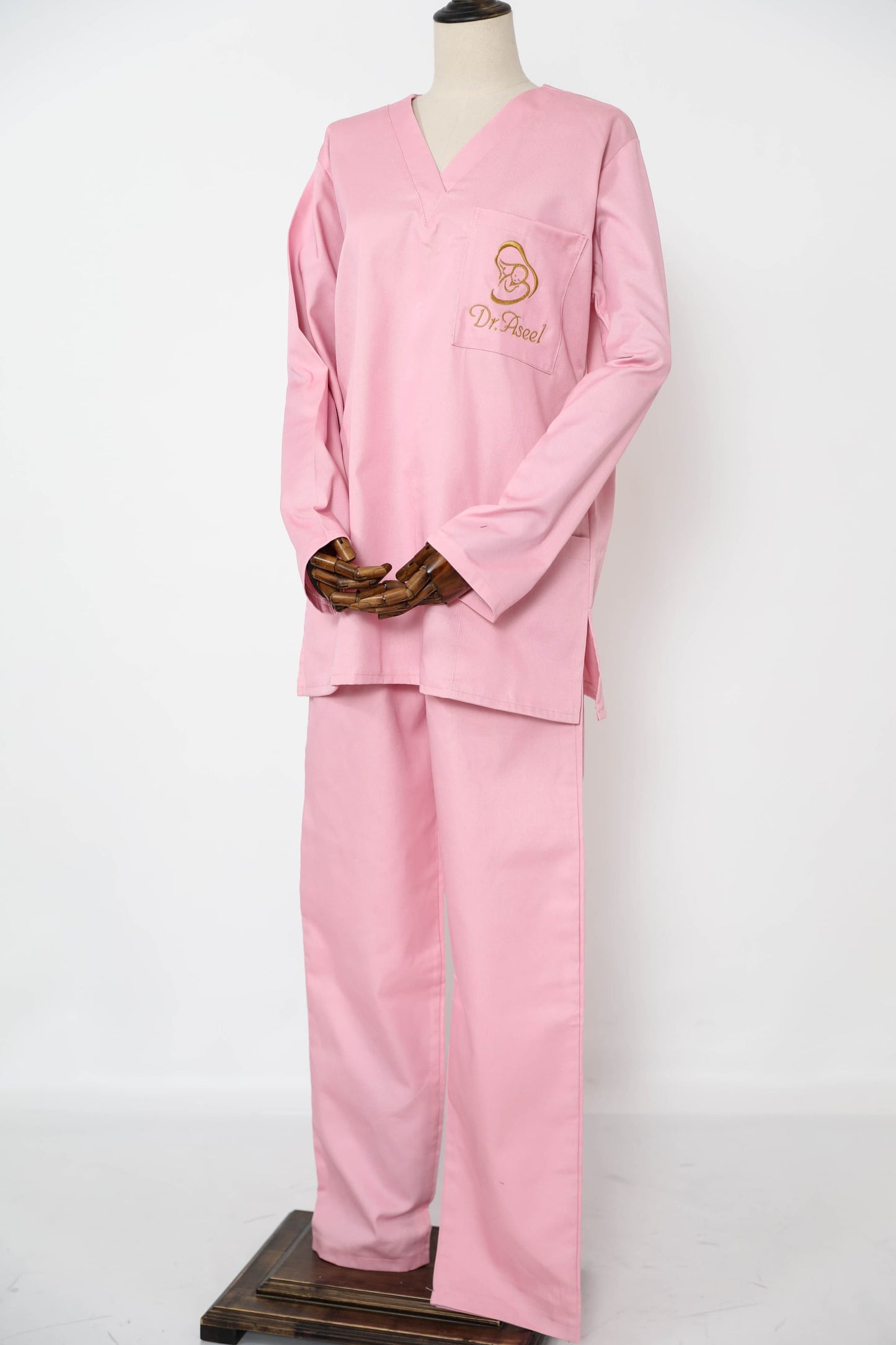 🧵 Scrubs & Lab Coats Collection